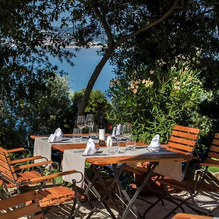 Saint Alliance krevet i doručak Crikvenica