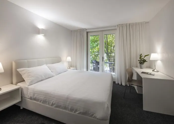 ベッド・アンド・ブレックファスト Saint Alliance 3*